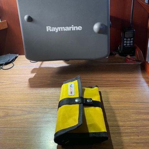 FUNDA SOSTENIBLE ORGANIZADORA DE CABLES EGEO.