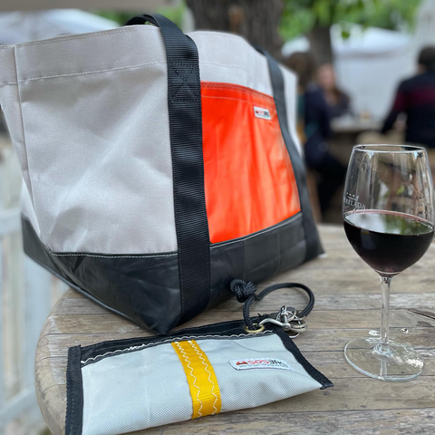 BORSA TOTEBAG SOSTENIBLE PER A PLATJA MÀRMARA.