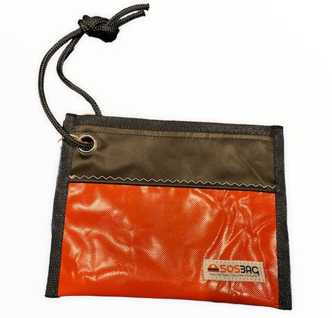 BOLSO SOSTENIBLE TIPO CLUTCH MINI GRUMET.