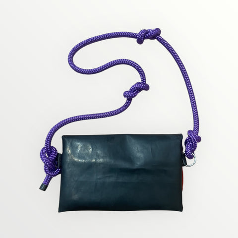 Porto Petit – Minibolso impermeable negro de material reciclado